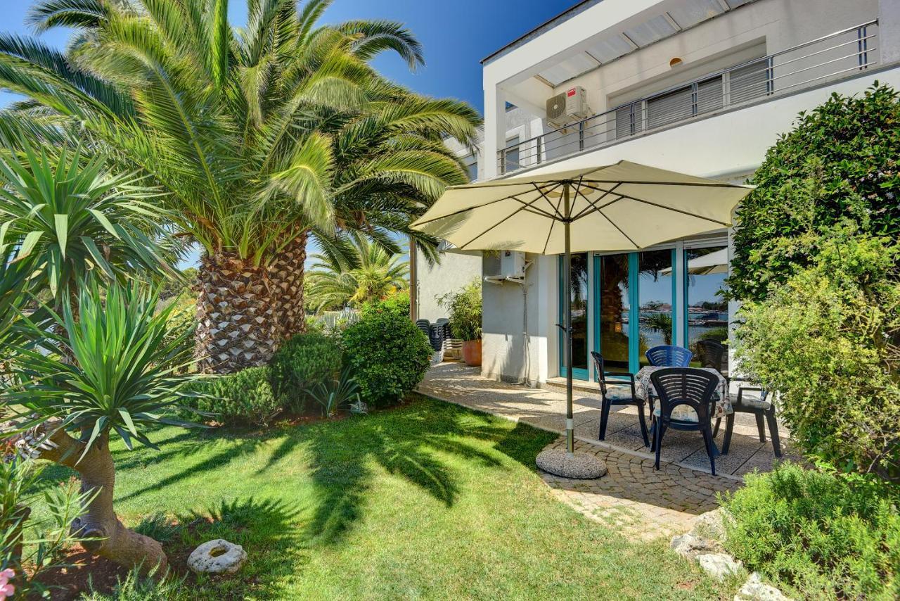 Apartments Villa Ana Medolino Esterno foto