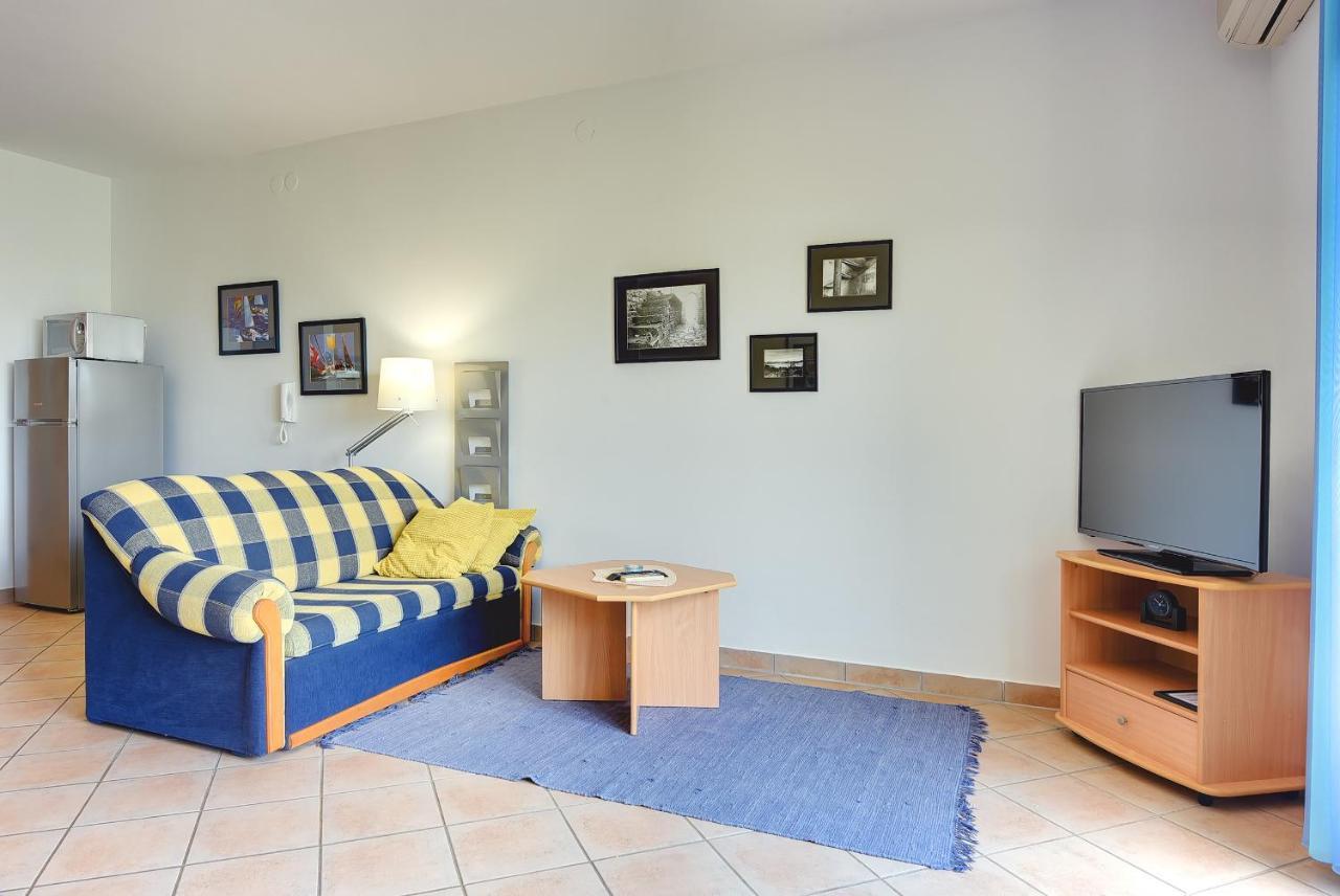 Apartments Villa Ana Medolino Esterno foto